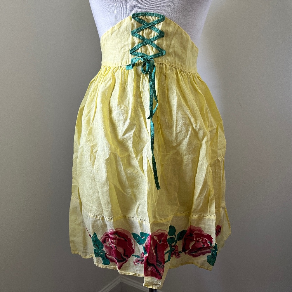 50's housewife vintage yellow red rose apron with cris cross cinched front and t
